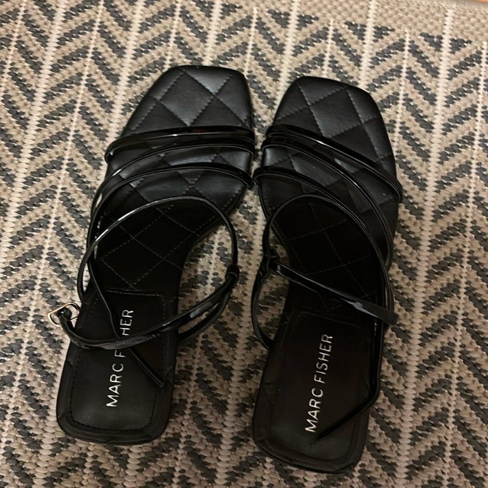 Marc Fisher black leather heels sandal